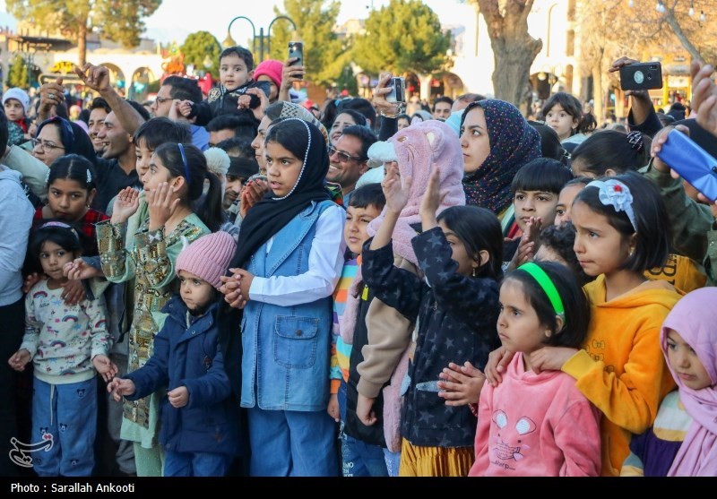 کرمان به استقبال از نوروز رفت