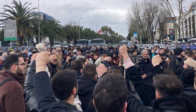 تشنج در استانبول به دنبال بازداشت رقیب احتمالی اردوغان