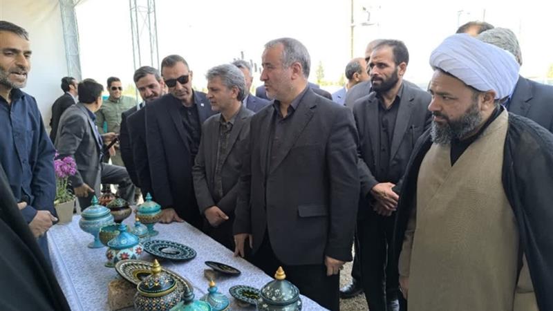 بازدید استاندار خراسان جنوبی از بازارچه صنایع دستی عشقآباد