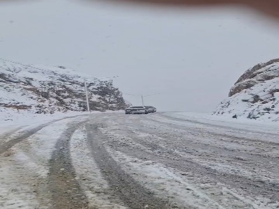 بارش برف در محور خوانسار-بوئین‌میاندشت