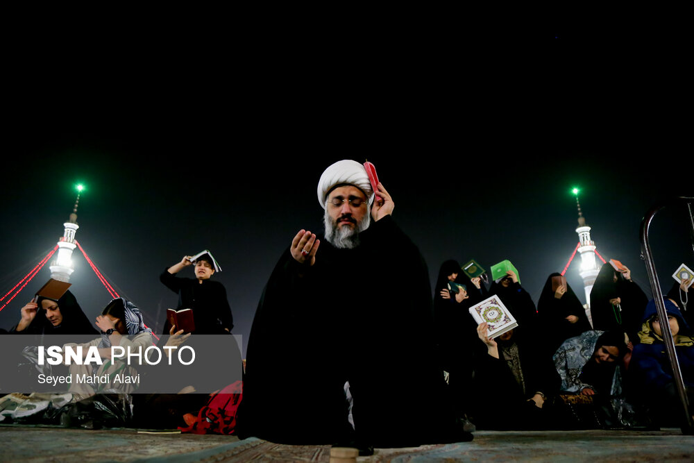 عکس/ احیای شب بیست و یکم ماه مبارک رمضان در مسجد مقدس جمکران 