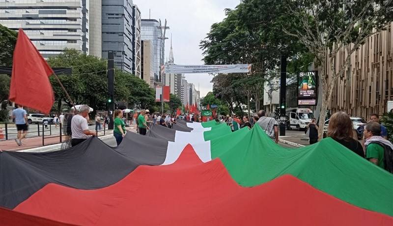 بزرگترین پرچم فلسطین در برزیل برافراشته شد