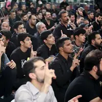 لحظاتی از شب قدر ناشنوایان در حرم امام رضا(علیه‌السلام)