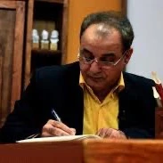 شعرخوانی زیبای دکتر کاکاوند