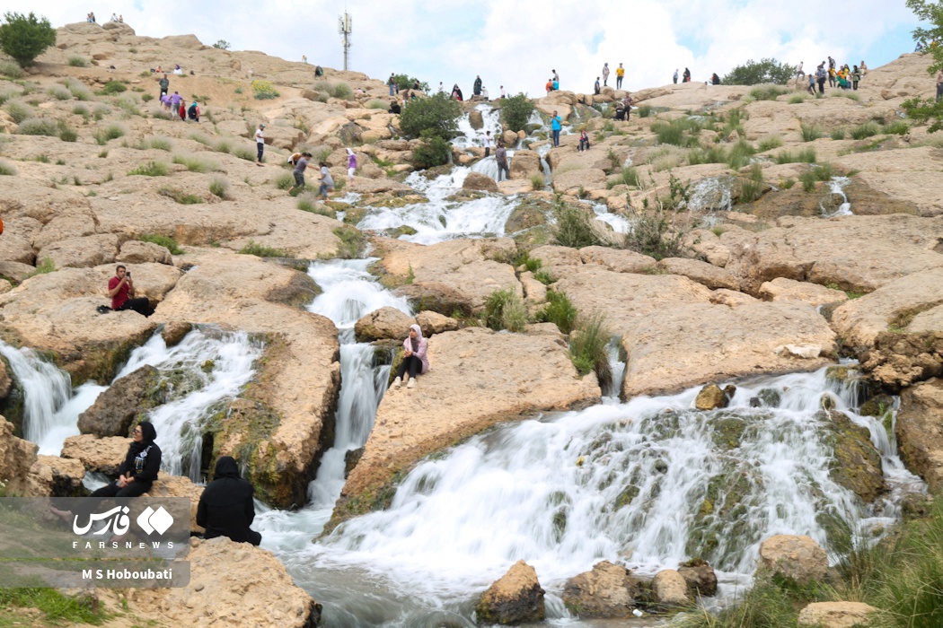  زیبایی کوهستان یزد در بهار کویر