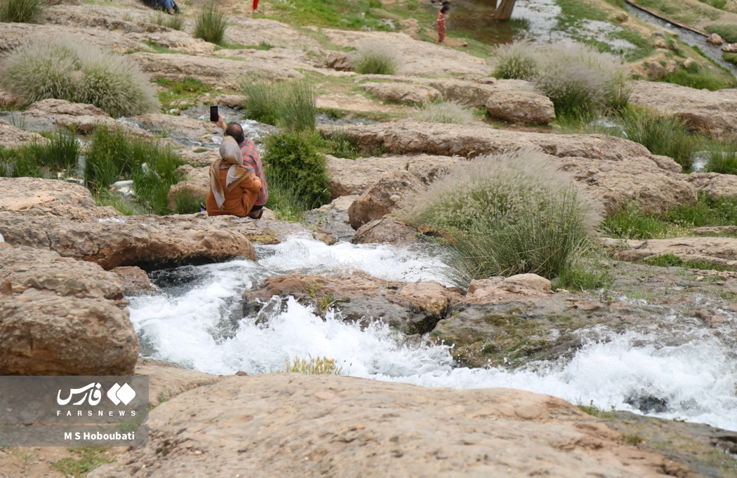  زیبایی کوهستان یزد در بهار کویر
