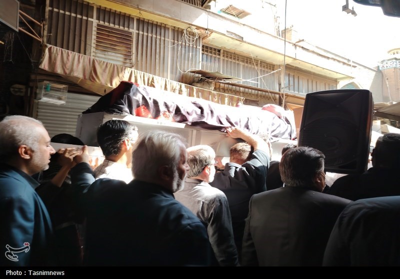 مرد انقلاب و محراب شهر ری در حرم عبدالعظیم(ع) آرام گرفت
