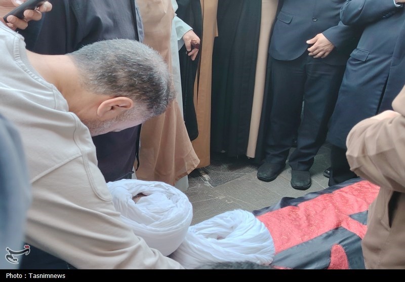 مرد انقلاب و محراب شهر ری در حرم عبدالعظیم(ع) آرام گرفت
