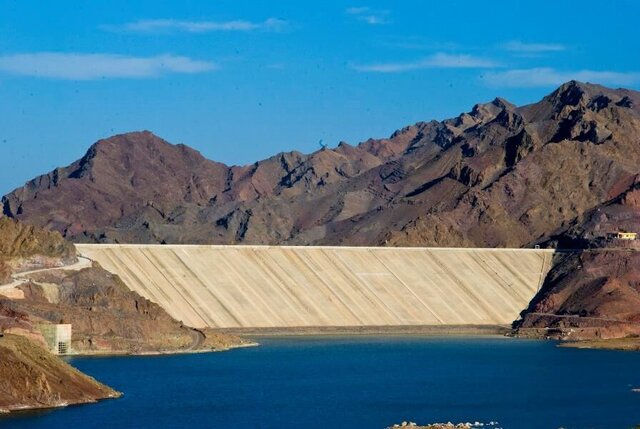 فرماندار بم: با مدیریت اصولی، چالشهای آبی شهرستان را پشت سر میگذاریم