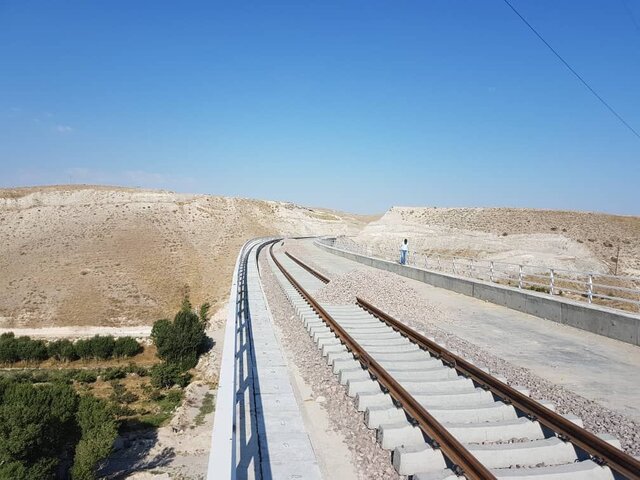 راهآهن لرستان حدود ۲۰ هزار میلیارد تومان نیاز دارد