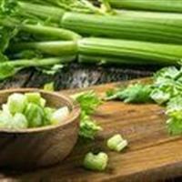 کرفس: یک سبزی، پنج فایده بی‌نظیر برای سلامتی