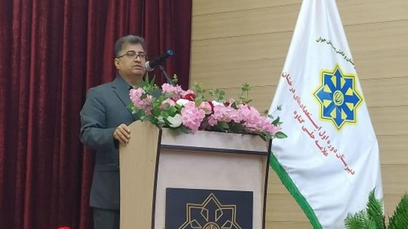 دانش‌آموزان باید تمام ساحتی باشند