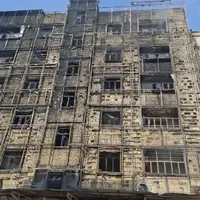 پنج مصدوم در پی آتش‌سوزی در مجتمع تجاری‌مسکونی آبادان