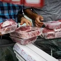 کشف و جمع‌آوری ۳۰۰ کیلو گوشت فاسد در بندرعباس