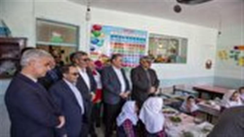 نواخته شدن زنگ سلامت در یکی از مدارس اردبیل