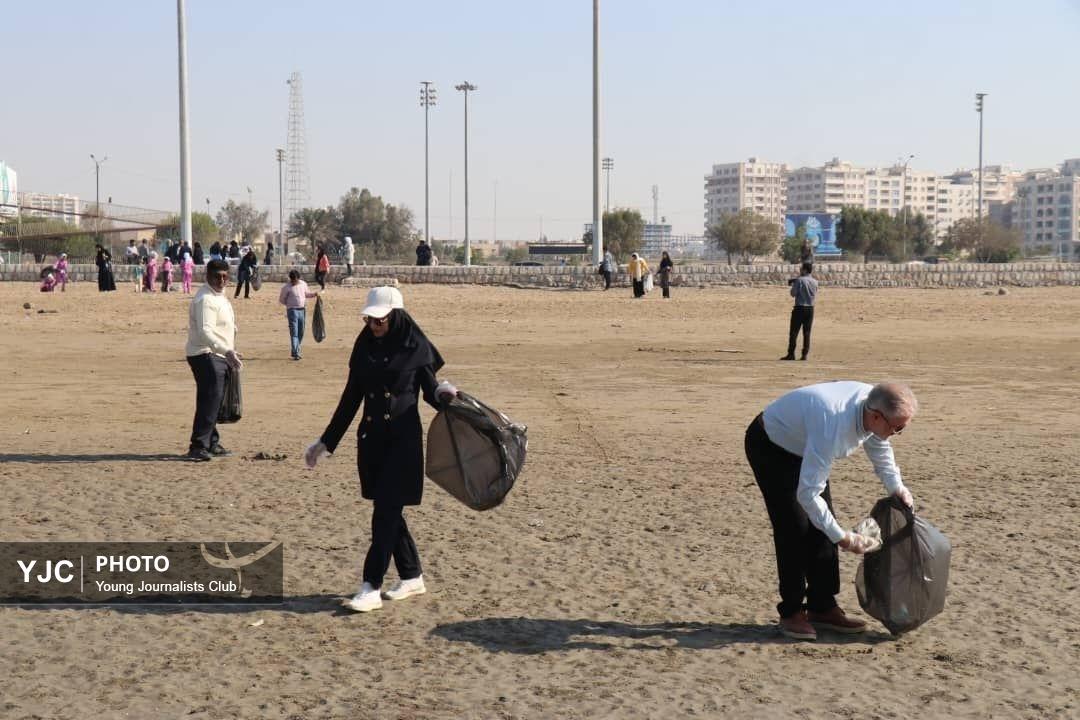 پاکسازی ساحل غدیر بندرعباس