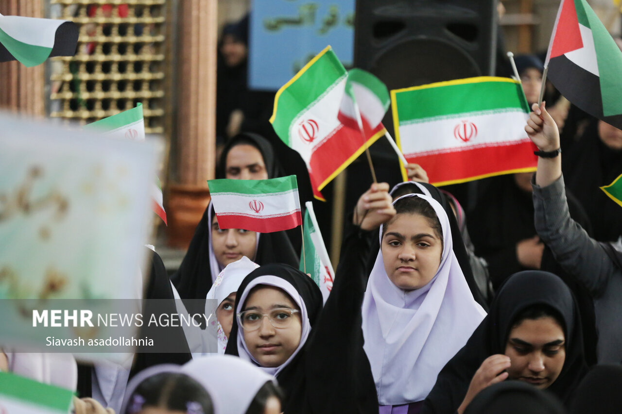 اجتماع بزرگ دختران زینبی و مادران فاطمی در بابل