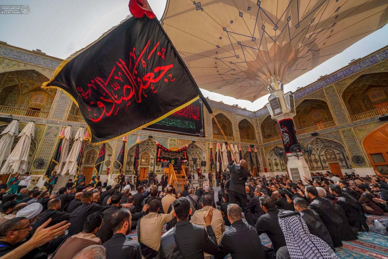عکس/ عزاداری در حرم امیرالمومنین (ع) به مناسبت شهادت امام جعفر صادق (ع)