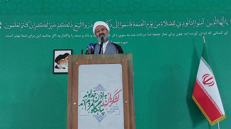 مدپرستی و فمینیسم آفتهای غرب برای دختران است