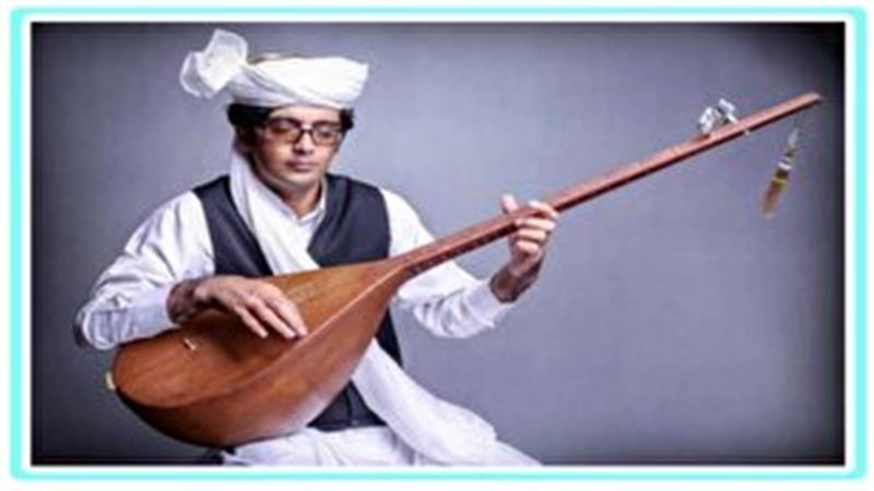 هنرنمایی نوازنده و خواننده خراسان جنوبی در جشنواره موسیقی نواحی