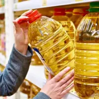 ۲۴ تن روغن خوراکی در نکا توزیع شد
