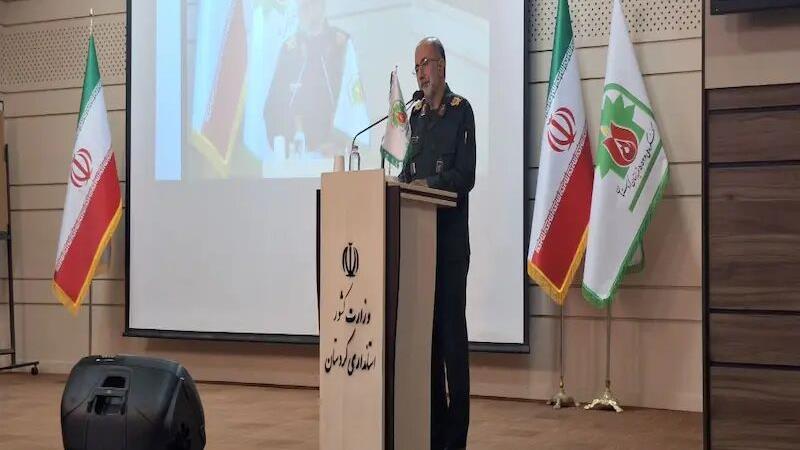 پیام شهدا با زبان هنر به جوانان منتقل شود