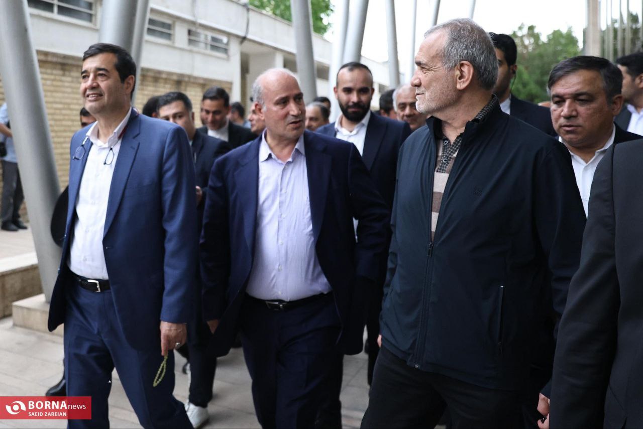 عکس/ بازدید رئیس جمهور از مرکز ملی فوتبال ایران 