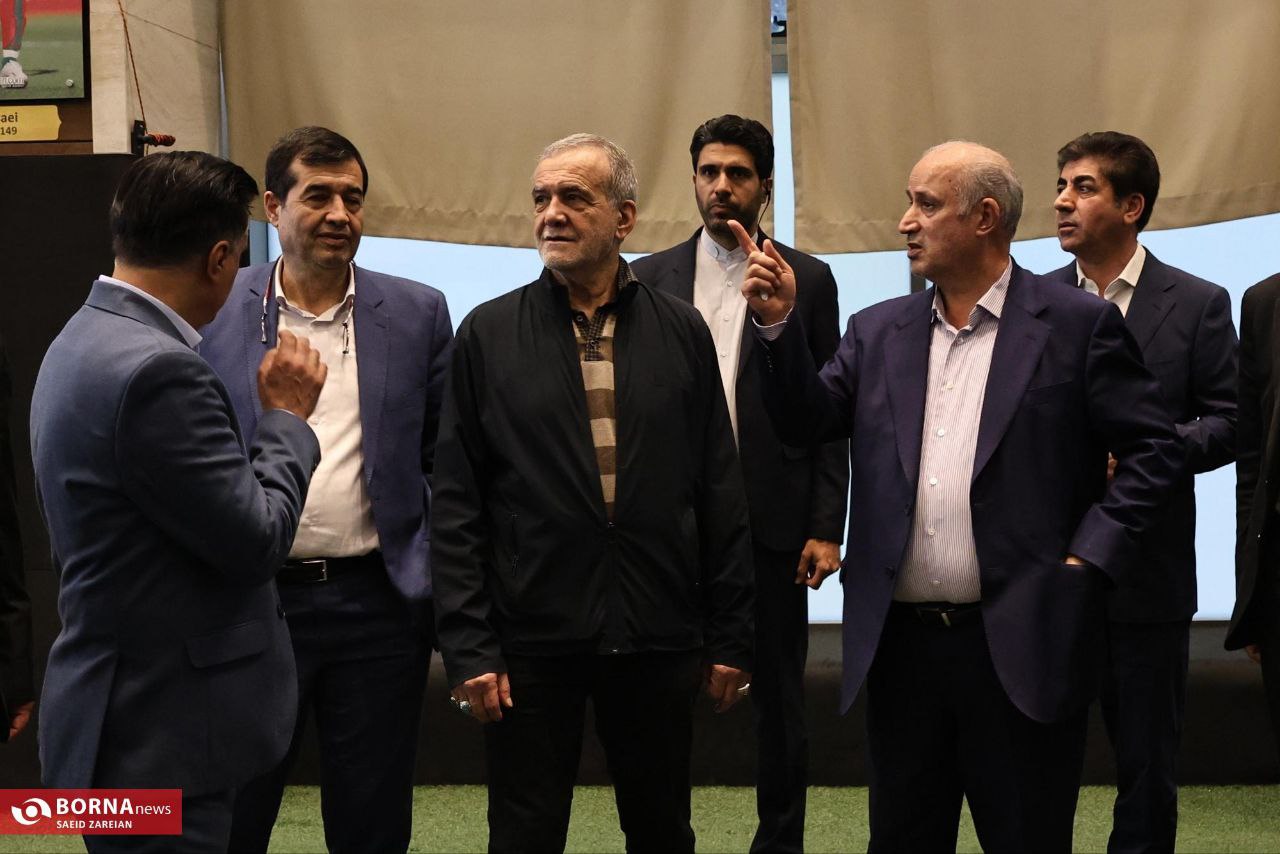 عکس/ بازدید رئیس جمهور از مرکز ملی فوتبال ایران 