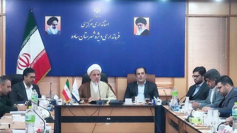 لازمه خنثیسازی توطئههای دشمنان تقویت اقتصاد مردم است