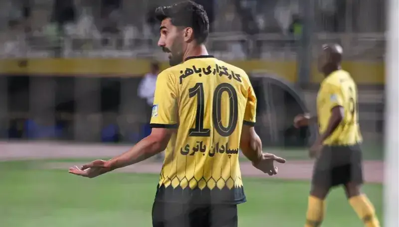 ستاره سپاهان و تکذیب تصویری یک شایعه!