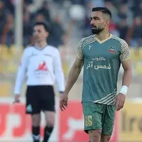آزاده: رحمتی تأکید کرده است باید تراکتور را ببریم