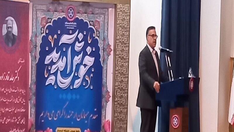 مشاور وزیر علوم: دانشگاه کردستان پیشگام گفتمان وفاق ملی باشد