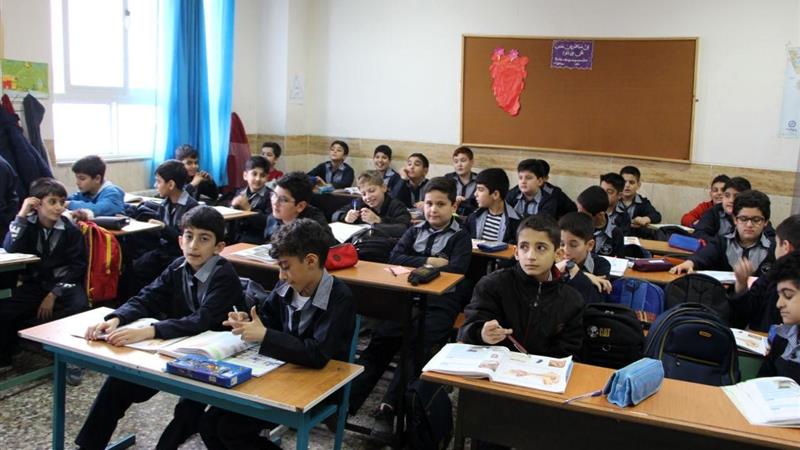 معاون استاندار: سرانه آموزشی در برخی مناطق کردستان یک چهارم استاندارد جهانی است