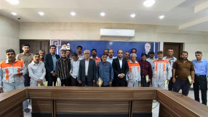 کارگران در دلوار تجلیل شدند