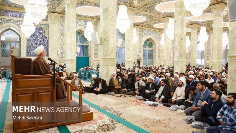 تجلیل شاگردان آیت‌الله جوادی آملی از جایگاه معلمی این مرجع تقلید
