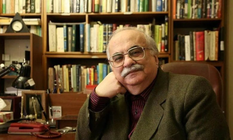خواندن قسمتی از متن تاریخی تدریس معلمان در ایران