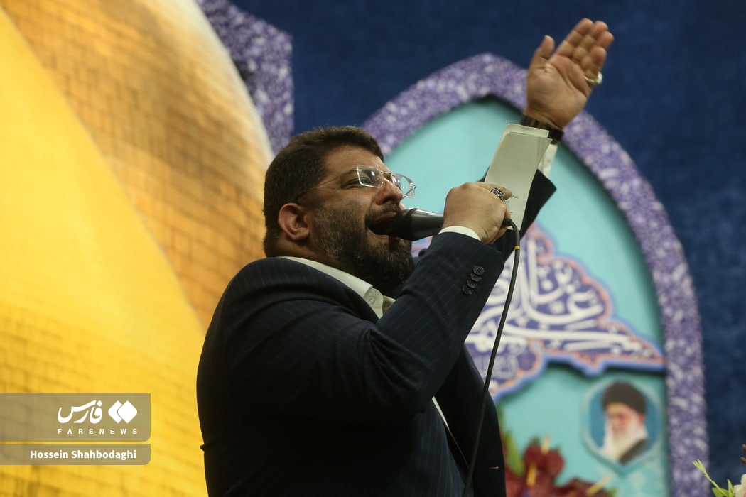 اجتماع دختران دانشجوی سراسر کشور در حرم حضرت معصومه(س) 