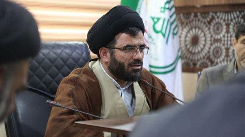 دخالت دادن نگاههای سیاسی بدترین ظلم به فرهنگ است