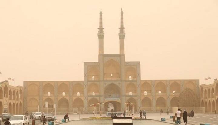 تداوم گردوغبار و آلودگی هوا در یزد