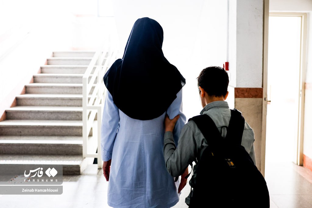 عکس/ سختی کار معلمان استثنایی