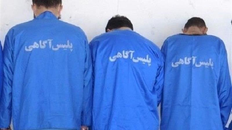 دستگیری ۳ متهم سرقت به عنف در عملیات ضربتی پلیس اشتهارد 