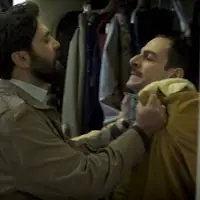 نیاز مالی یک دختر به معنای نداشتن «شرافت» نیست!
