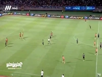 حمله پرسپولیس روی دروازه مس که مدافعان توپ را دور کردند
