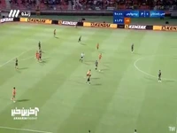 آل کثیر مقابل دروازه مس توپ را به آسمان فرستاد