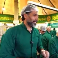 خدمت رسانی پیشکسوتان فوتبال و مجریان تلویزیونی در چایخانه حضرت