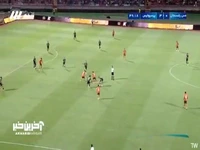 شوت سنگین بازیکن مس از بالای دروازه پرسپولیس به بیرون رفت