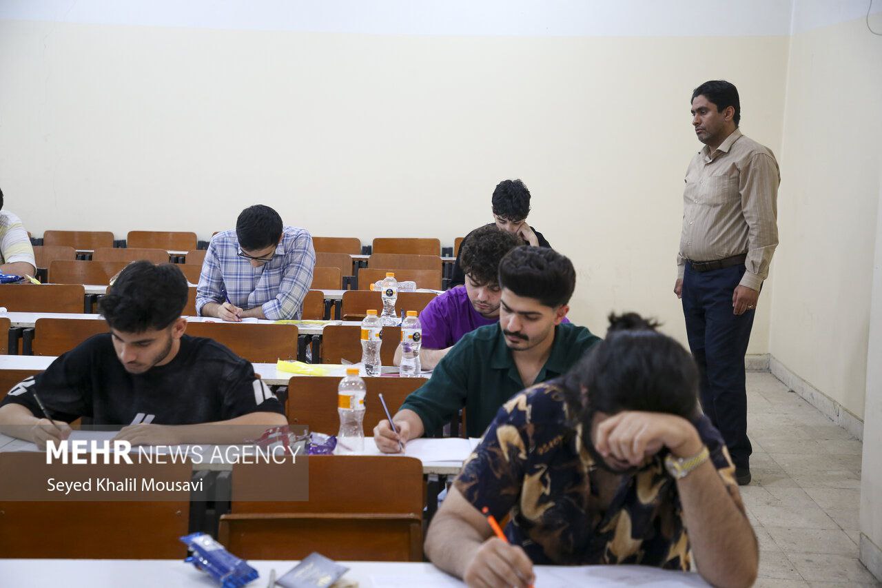 عکس/ نوبت اول کنکور سراسری ۱۴۰۴ در اهواز