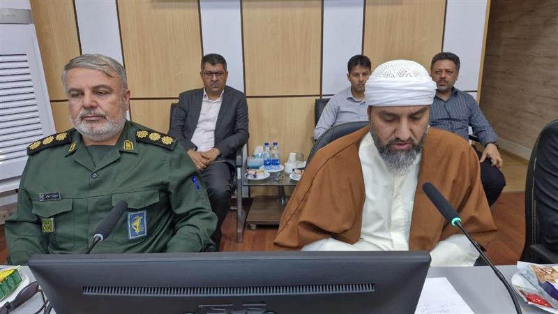 امام جمعه اهل سنت خارگ: حل مشکلات مردم در اولویت باشد