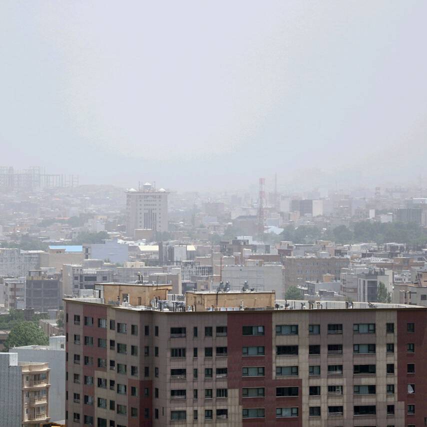 افزایش گردوغبار و وزش باد در همدان