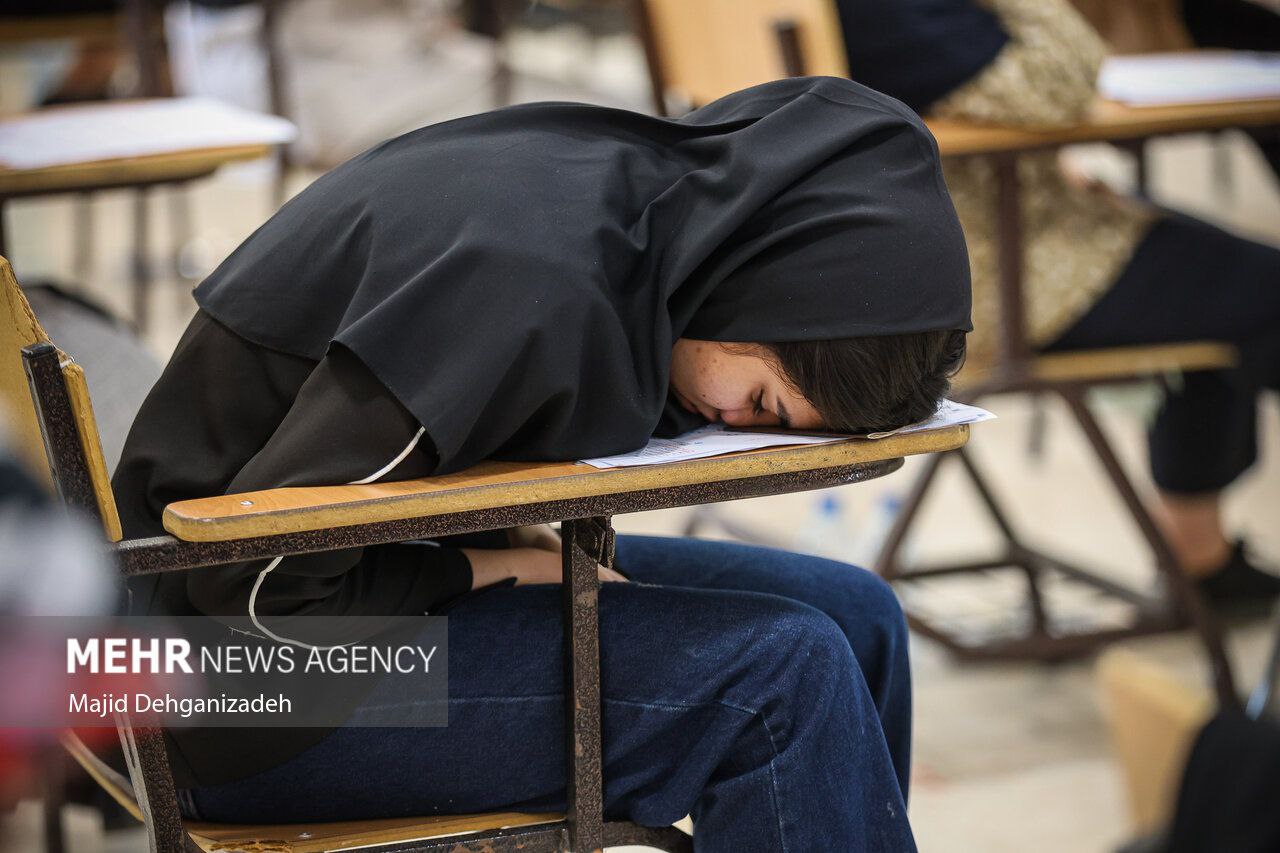 عکس/ نوبت اول کنکور سراسری ۱۴۰۴ در یزد